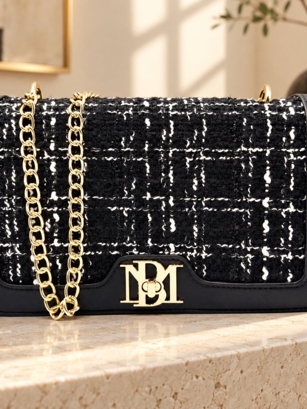 Badgley Mischka BM-4165 Black Big Crossbody with Frame & Woolon Cover One Size
